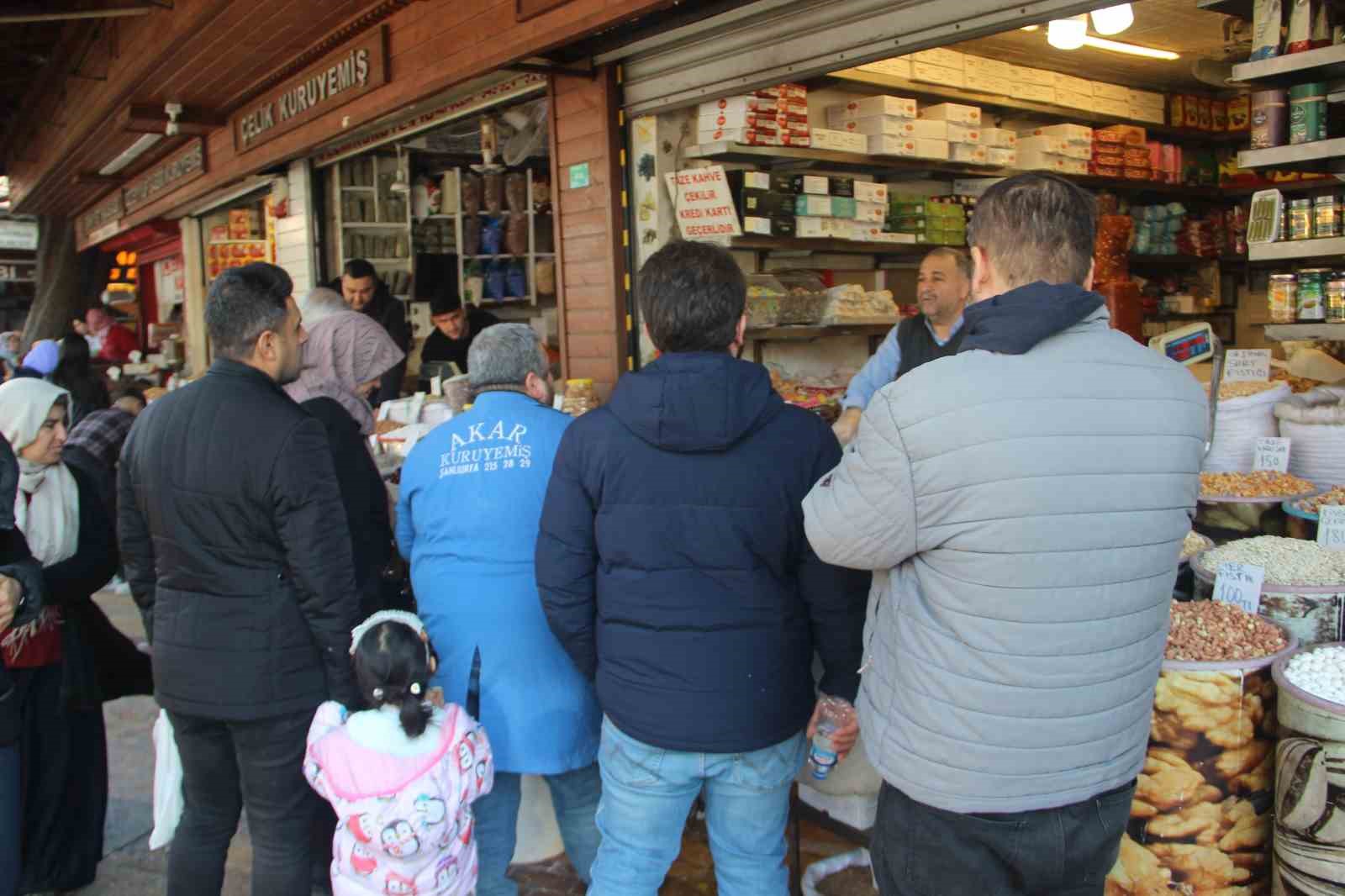 Şanlıurfa’da Ramazan  alışverişi yoğunluğu!