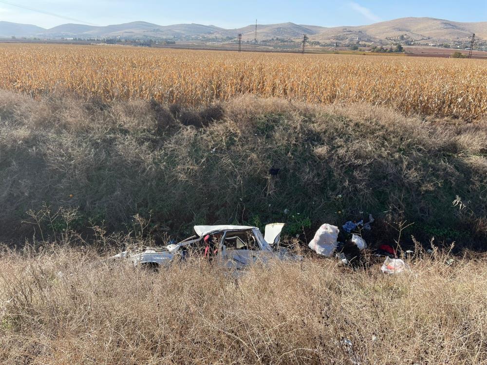 Şanlıurfa'da otomobil devrildi