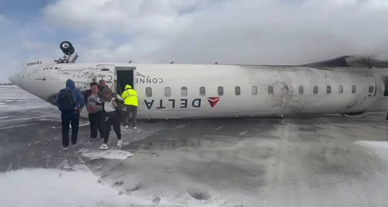 Böyle kaza görülmedi! Uçak ters dödü