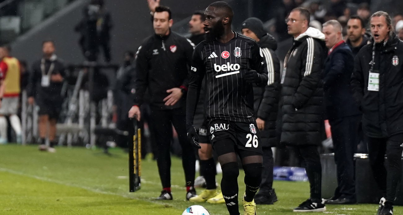 Beşiktaş önce satacak, sonra alacak