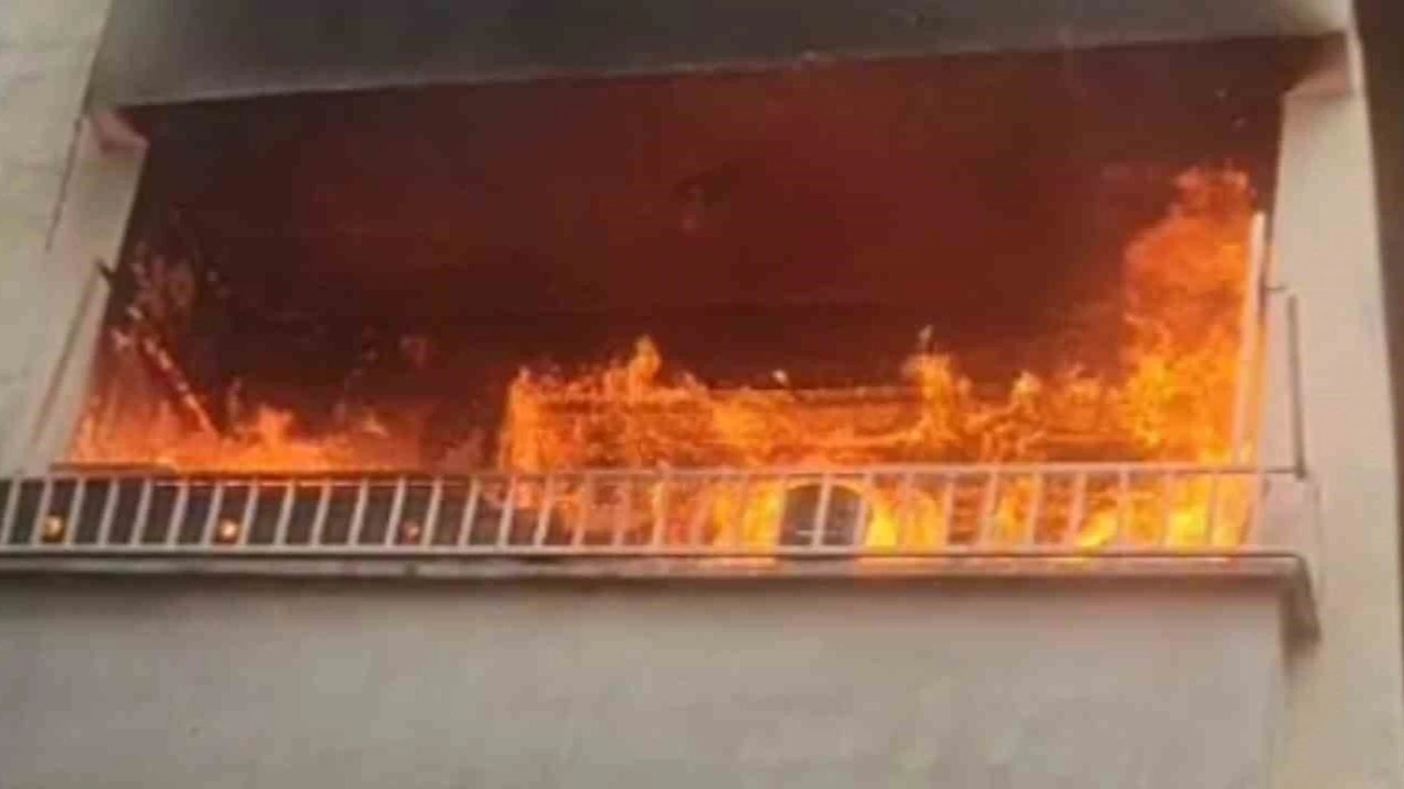 Şanlıurfa’da apartmanın 5. katında yangın panik yarattı